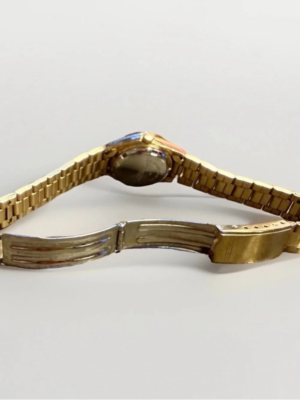 Seiko 5 Automatic Wrist Watch‎ Women OS Gold Tone Day Date 4206-0332 Vintage
